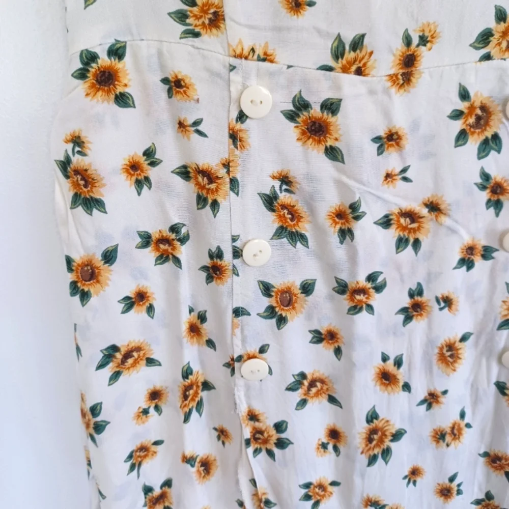 Sunflower summer dress with shorts - Picture 4 of 6